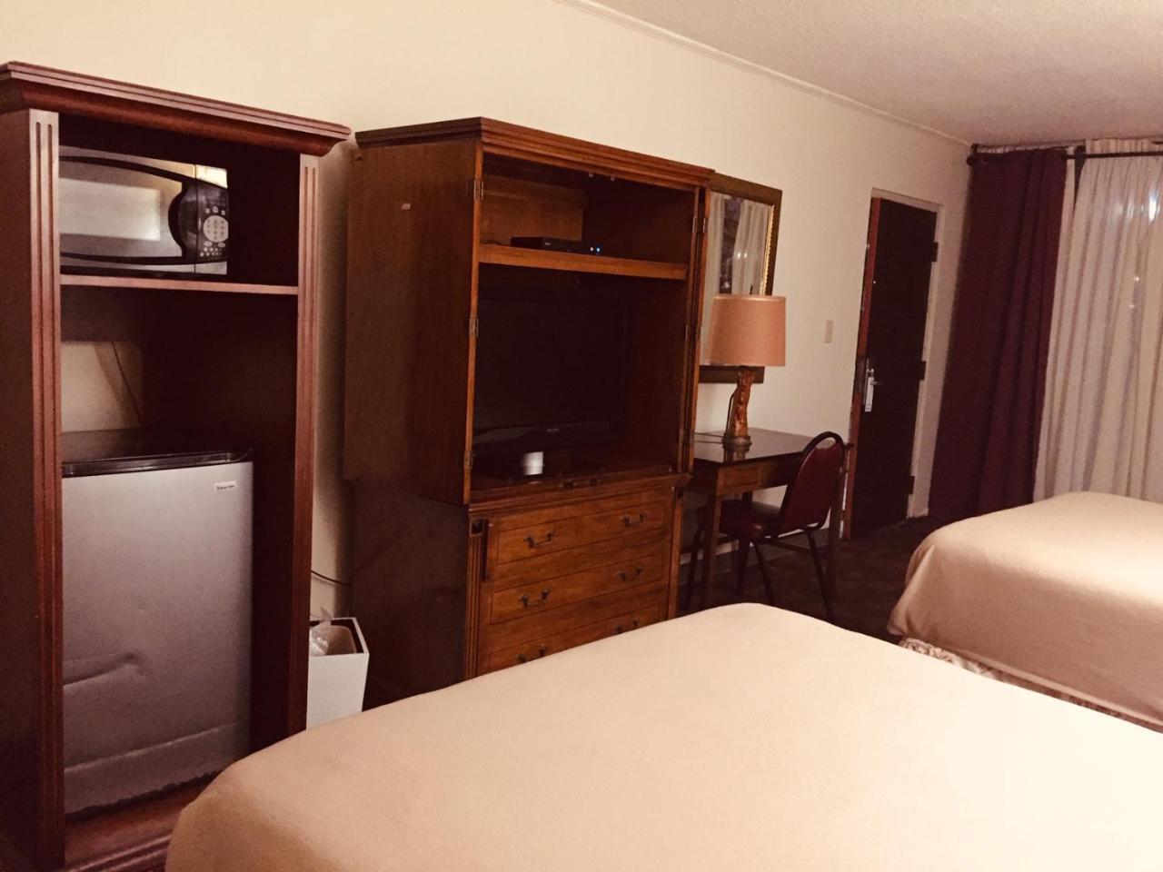 אטלנטה Cheshire Motor Inn מראה חיצוני תמונה